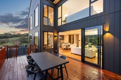 Photo of property in 67 Streamview Way, Long Bay, Auckland, 0630