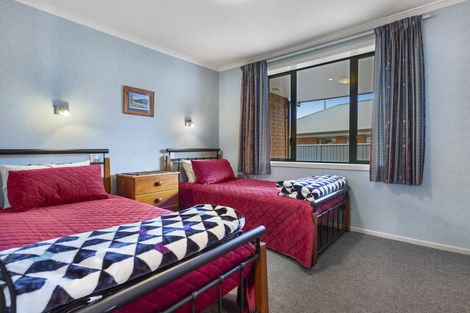 Photo of property in 21 Ashworth Street, Alexandra, 9320