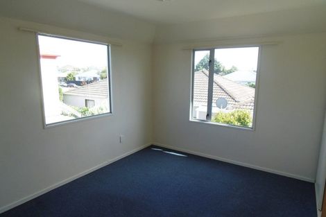 Photo of property in 2/72 Wainui Street, Riccarton, Christchurch, 8041