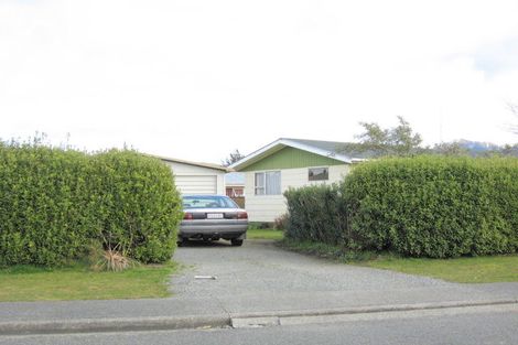 Photo of property in 8 Duncan Street, Te Anau, 9600