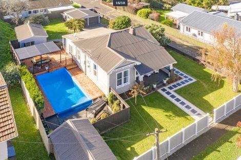 Photo of property in 30 College Street, College Estate, Whanganui, 4500