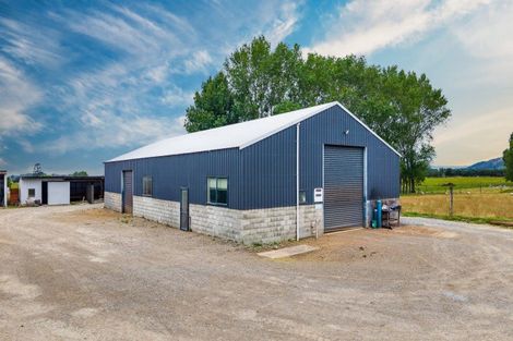 Photo of property in 55 Timaru Road, Waimate, 7924