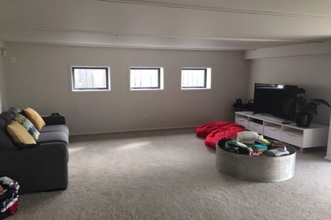 Photo of property in 82 Merlot Drive, Greenmeadows, Napier, 4112