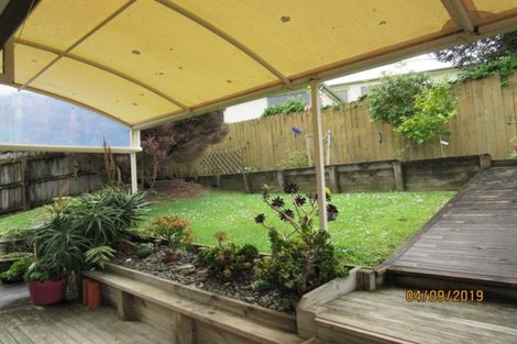 Photo of property in 11 Ambassador Glade, Orewa, 0931