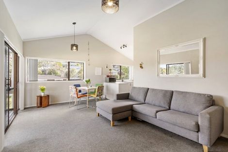 Photo of property in 1/7 Newstead Avenue, Browns Bay, Auckland, 0632