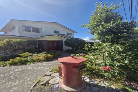 Photo of property in 13 Waikare Street, Karori, Wellington, 6012