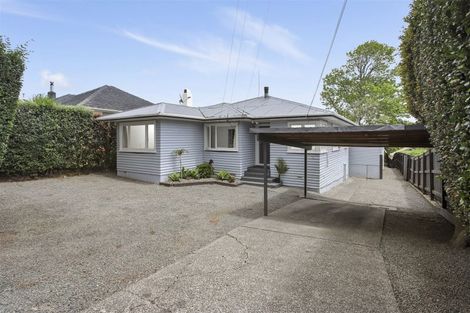 Photo of property in 7 Kamara Road, Glen Eden, Auckland, 0602