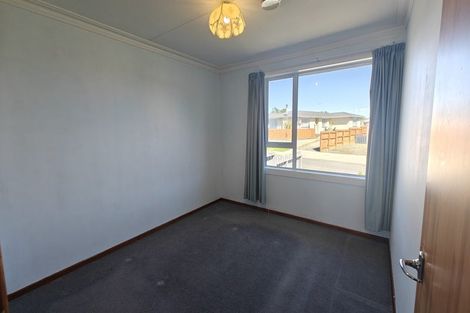 Photo of property in 16 Paisley Street, Kew, Invercargill, 9812
