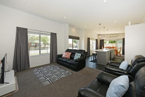 Photo of property in 16 Lane Street, Wallaceville, Upper Hutt, 5018