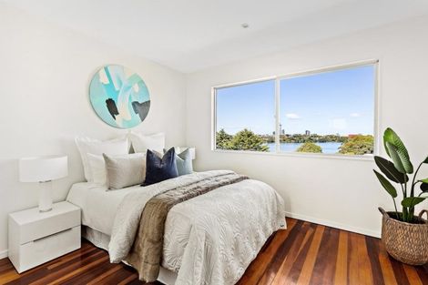 Photo of property in 8/72 Kitchener Road, Milford, Auckland, 0620