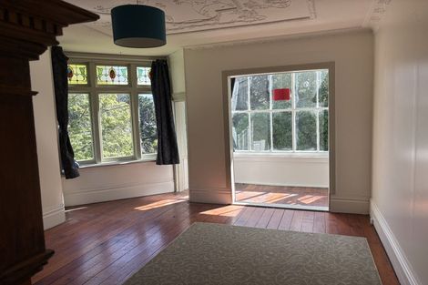 Photo of property in 21 Grass Street, Roseneath, Wellington, 6011