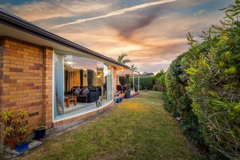 Photo of property in 185 Sturges Road, Henderson, Auckland, 0612