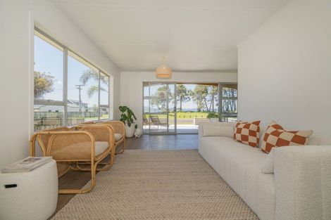 Photo of property in 18 Banks Street, Cooks Beach, Whitianga, 3591