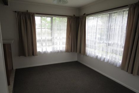 Photo of property in 15 Beihlers Road, Weymouth, Auckland, 2103