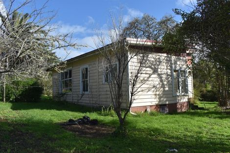 Photo of property in 6 Coulter Road, Swanson, Auckland, 0614