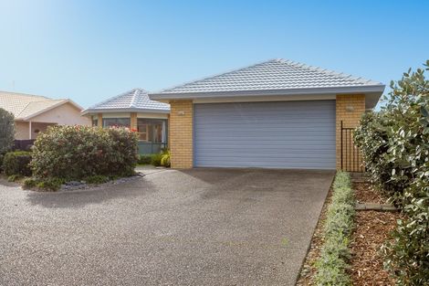 Photo of property in 39 Rosberg Place, Mount Maunganui, 3116