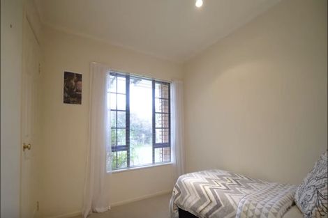 Photo of property in 143 Summerhill Drive, Fitzherbert, Palmerston North, 4410