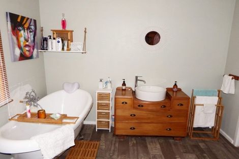 Photo of property in 3 Kapuni Street, Marton, 4710