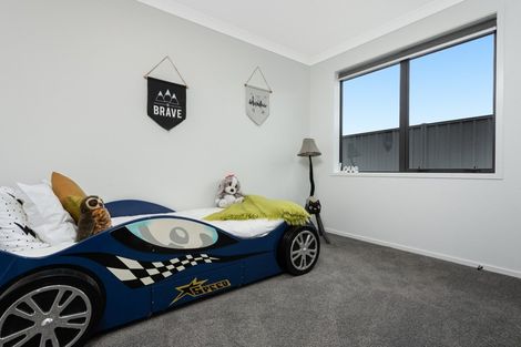 Photo of property in 2 Greystone Place, Omokoroa, 3114