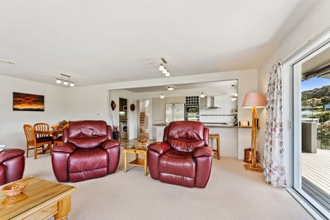 Photo of property in 17 Hawaiian Parade, Arkles Bay, Whangaparaoa, 0932
