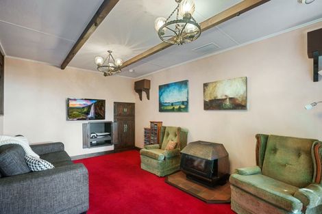 Photo of property in 10 Haven Grove, Naenae, Lower Hutt, 5011