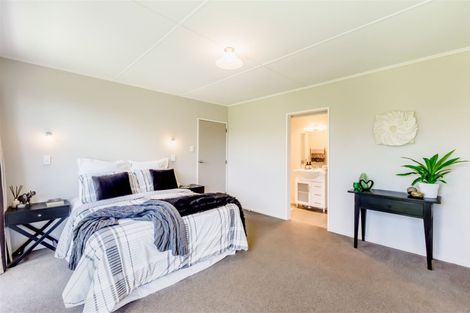 Photo of property in 49 Donovan Road, Paraparaumu Beach, Paraparaumu, 5032