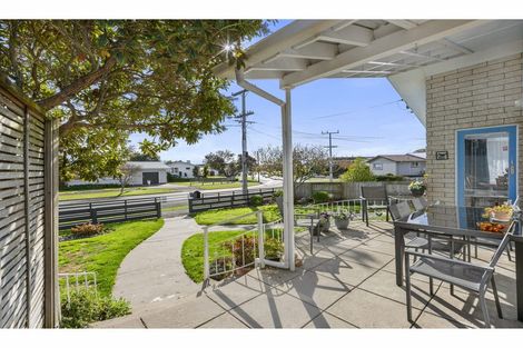 Photo of property in 19 Cecil Street, St Andrews, Hamilton, 3200