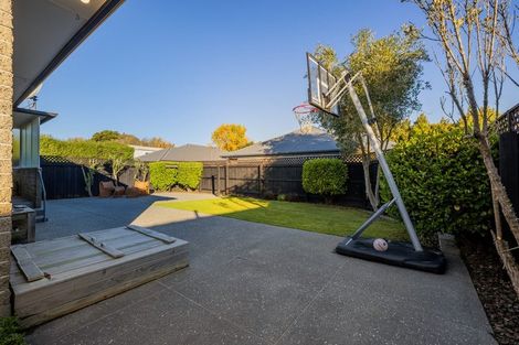 Photo of property in 53 Harris Crescent, Papanui, Christchurch, 8053