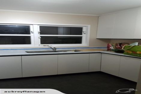 Photo of property in 195a Miromiro Road, Normandale, Lower Hutt, 5010