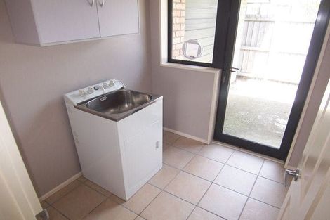 Photo of property in 32 Shearwater Drive, Woolston, Christchurch, 8023