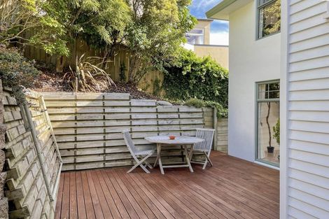 Photo of property in 95 Viewmont Drive, Harbour View, Lower Hutt, 5010