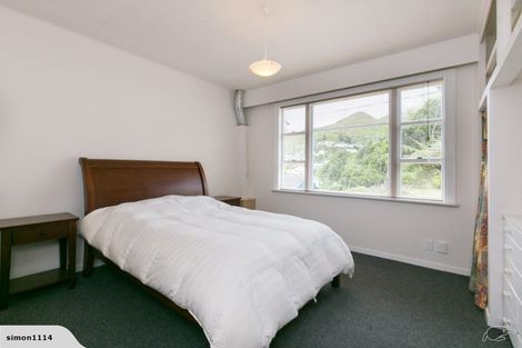 Photo of property in 6 Epsom Way, Karori, Wellington, 6012