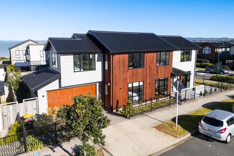 Photo of property in 2 Picnic Point Road, Hobsonville, Auckland, 0616