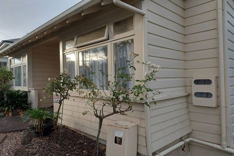 Photo of property in 106 Calliope Road, Stanley Point, Auckland, 0624