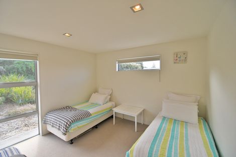 Photo of property in 22 Wonderview Road, Leigh, 0985