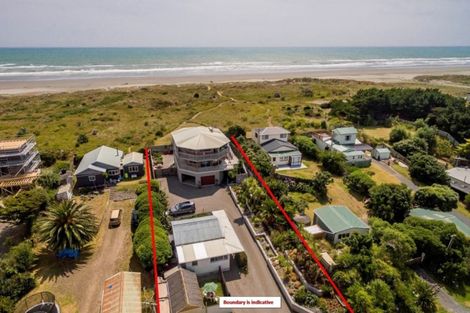 Photo of property in 103 Rua Avenue, Waitarere Beach, Levin, 5510