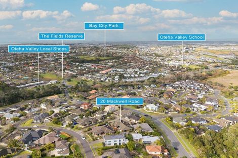 Photo of property in 20 Mackwell Road, Fairview Heights, Auckland, 0632