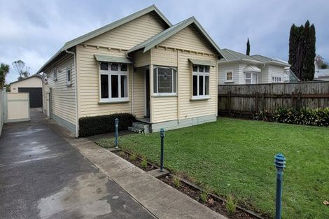 Photo of property in 40 Birdwood Road, Waterloo, Lower Hutt, 5011