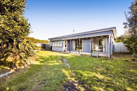 Photo of property in 2 Wilson Road, Opunake, 4616