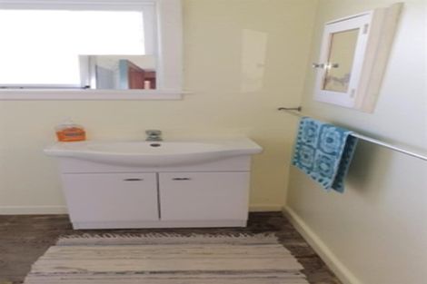 Photo of property in 5 Lyndhurst Crescent, Aranui, Christchurch, 8061