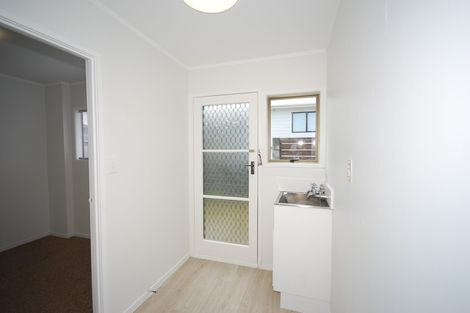 Photo of property in 2/35 Fairlands Avenue, Waterview, Auckland, 1026
