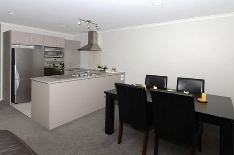 Photo of property in 2/15 Albert Street, Hamilton East, Hamilton, 3216