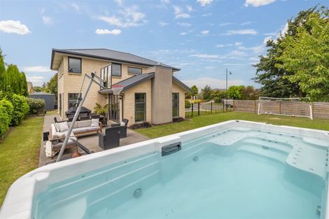 Photo of property in 1 Hawthorn Mews, Rangiora, 7400