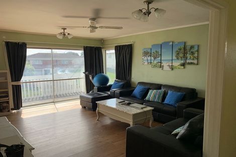 Photo of property in 5 Vanbrugh Place, Bucklands Beach, Auckland, 2014