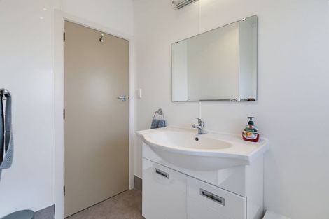 Photo of property in 37 Hooper Avenue, Pukekohe, 2120