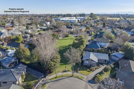 Photo of property in 3 Manson Place, Russley, Christchurch, 8042