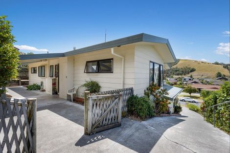 Photo of property in 16 Kokako Place, Taradale, Napier, 4112