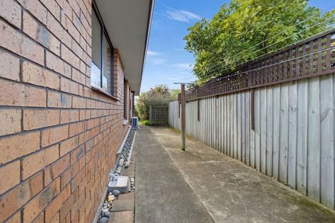Photo of property in 19a Sheraton Place, Redwood, Christchurch, 8051