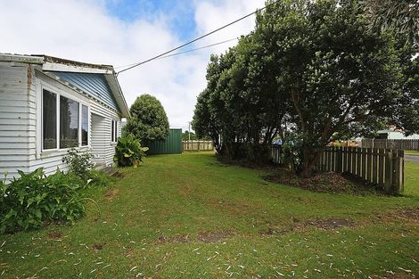 Photo of property in 64 Fox Street, Opunake, 4616