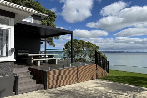 Photo of property in 15 Torkar Road, Clarks Beach, 2122